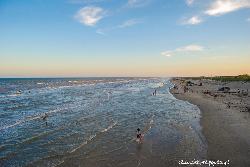 Zachód słońca na Mustang Beach ( zatoka Meksykańska ) odległość od domu 7729.58 km.